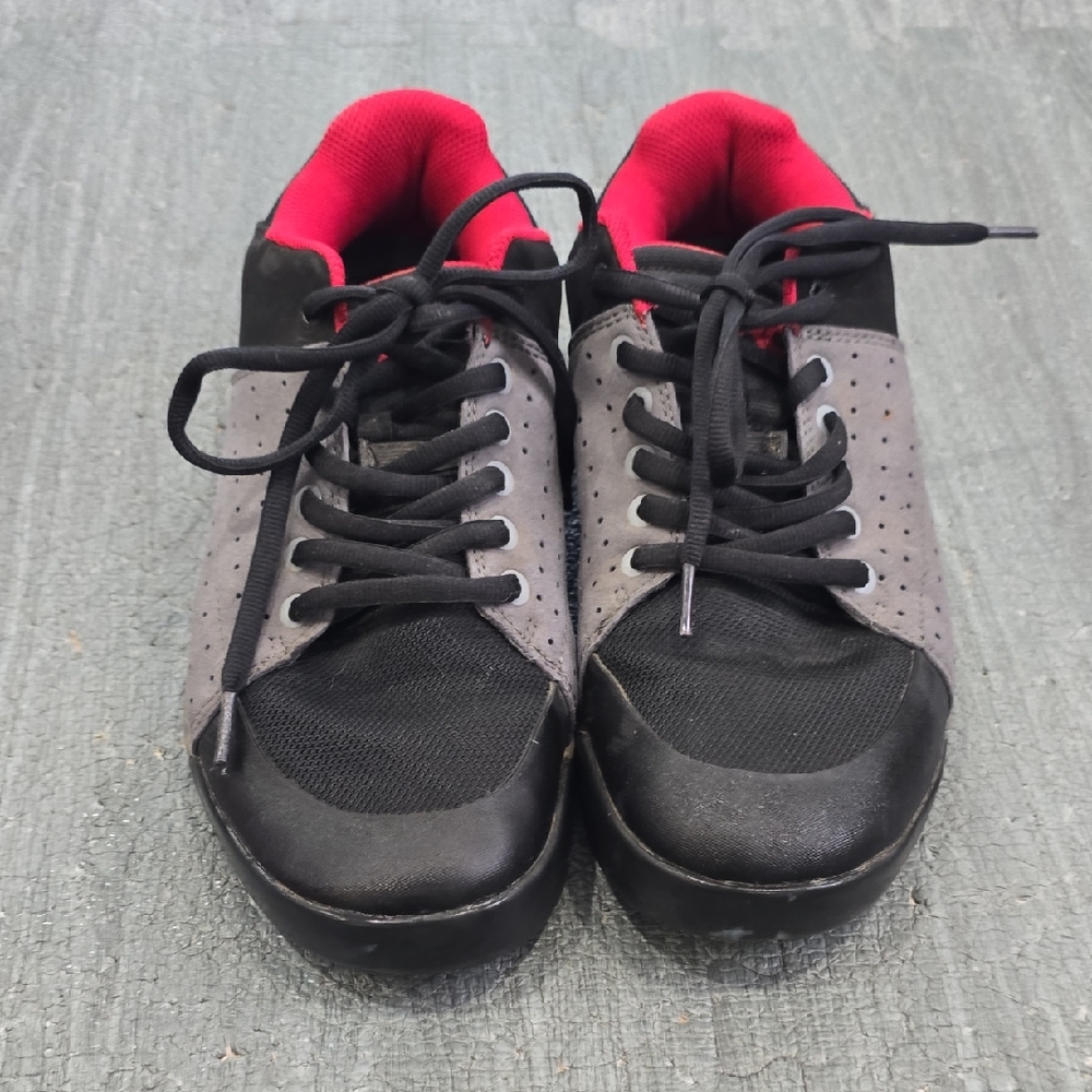 Men's Rise Concepts Mountain Biking Shoes Size 9